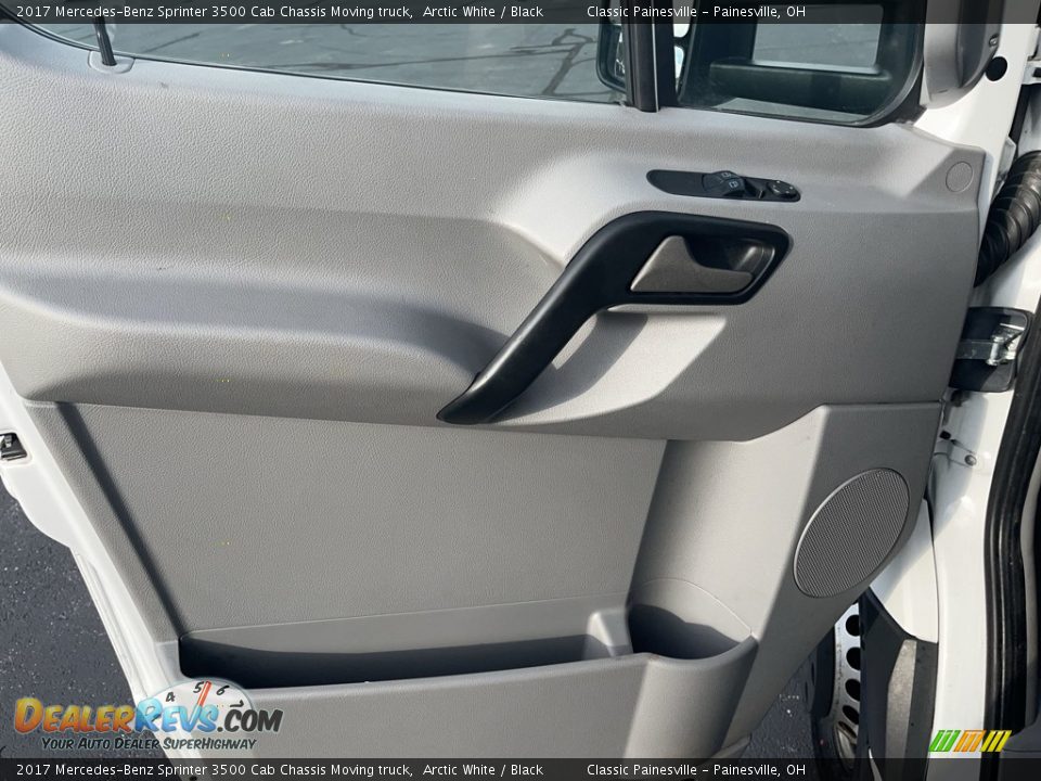 Door Panel of 2017 Mercedes-Benz Sprinter 3500 Cab Chassis Moving truck Photo #10
