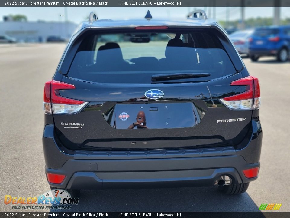 2022 Subaru Forester Premium Crystal Black Silica / Black Photo #7
