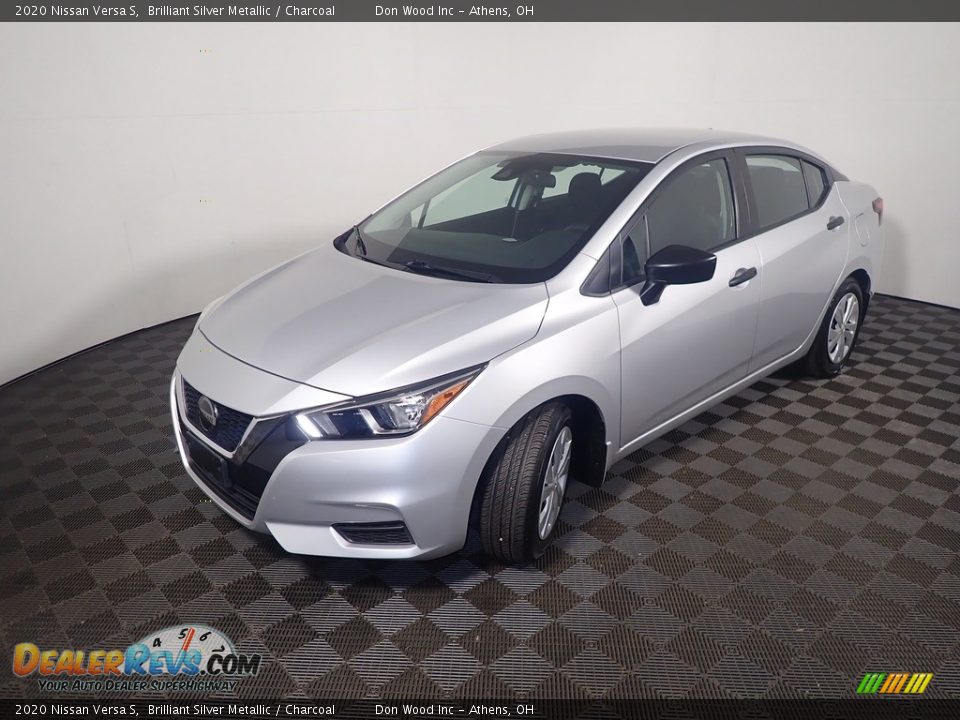 2020 Nissan Versa S Brilliant Silver Metallic / Charcoal Photo #9