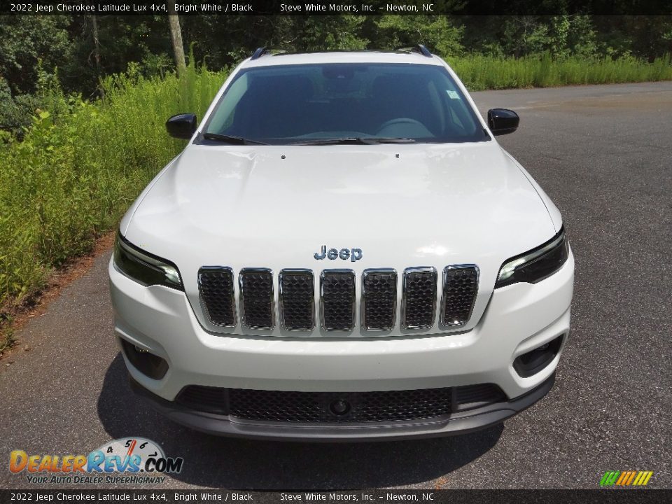 2022 Jeep Cherokee Latitude Lux 4x4 Bright White / Black Photo #3