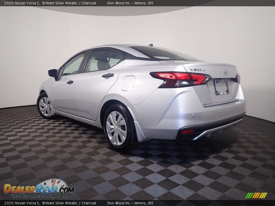2020 Nissan Versa S Brilliant Silver Metallic / Charcoal Photo #11
