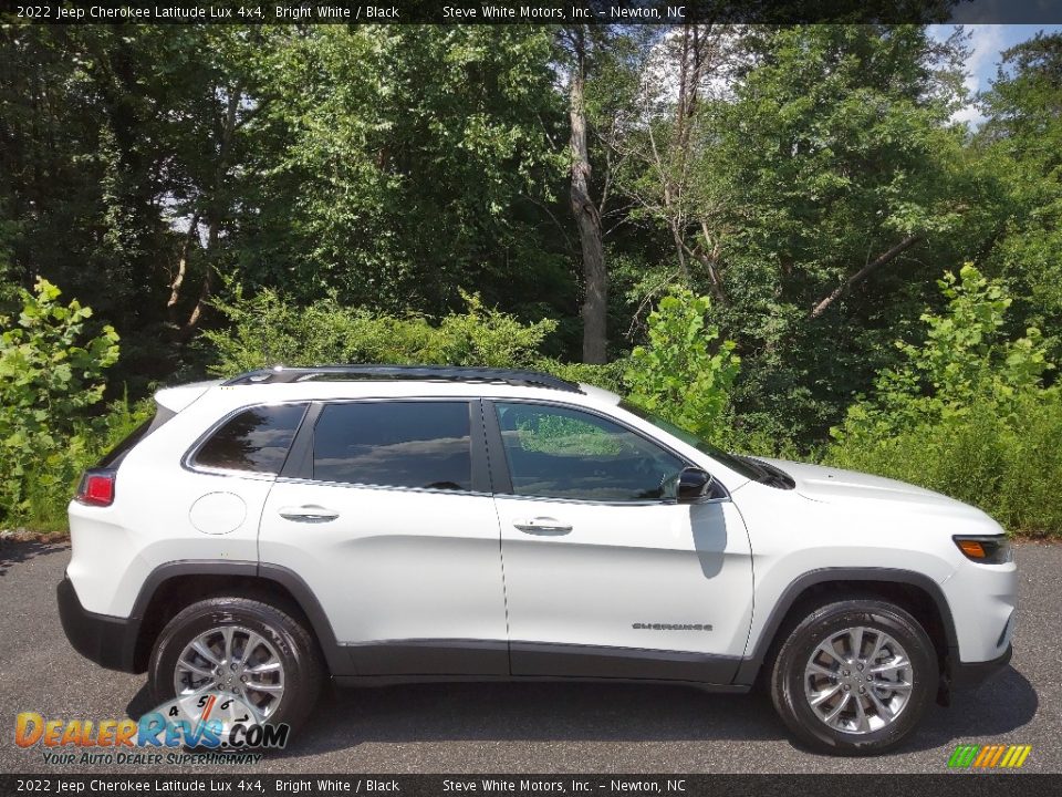 2022 Jeep Cherokee Latitude Lux 4x4 Bright White / Black Photo #5