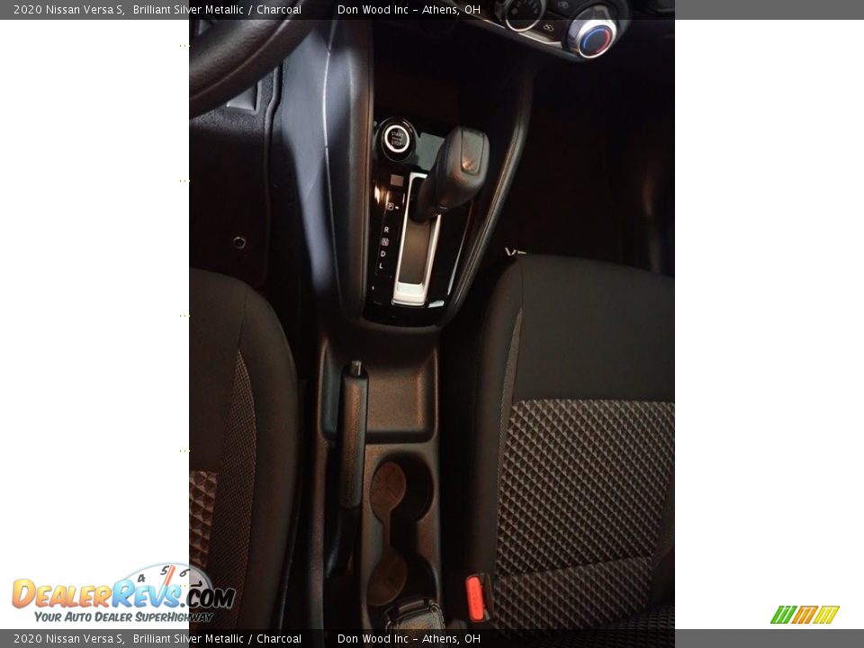 2020 Nissan Versa S Brilliant Silver Metallic / Charcoal Photo #32