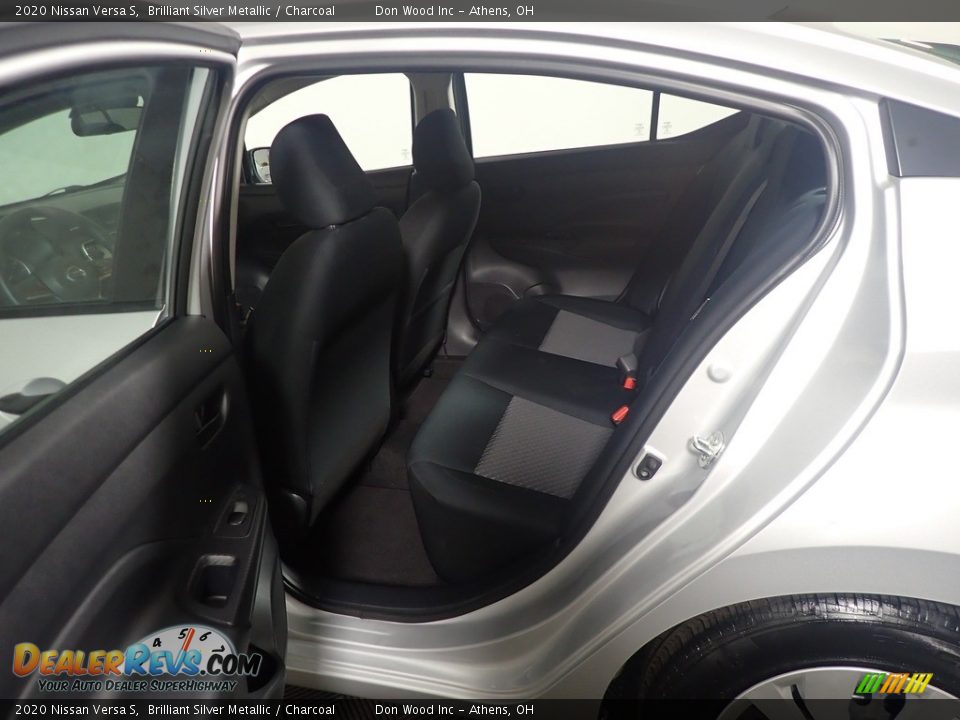2020 Nissan Versa S Brilliant Silver Metallic / Charcoal Photo #35