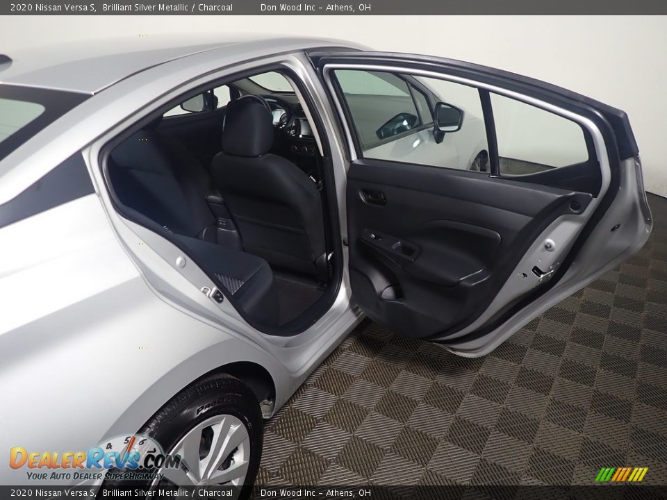 2020 Nissan Versa S Brilliant Silver Metallic / Charcoal Photo #36