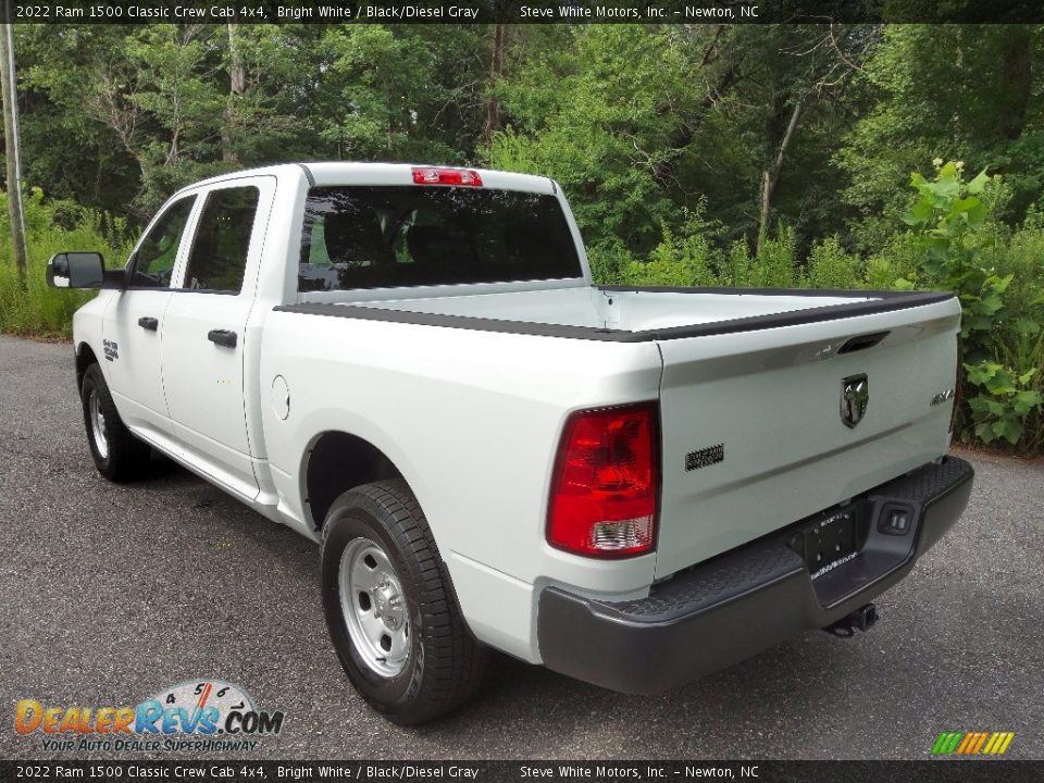 2022 Ram 1500 Classic Crew Cab 4x4 Bright White / Black/Diesel Gray Photo #9