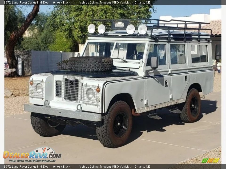 White 1972 Land Rover Series III 4 Door Photo #9