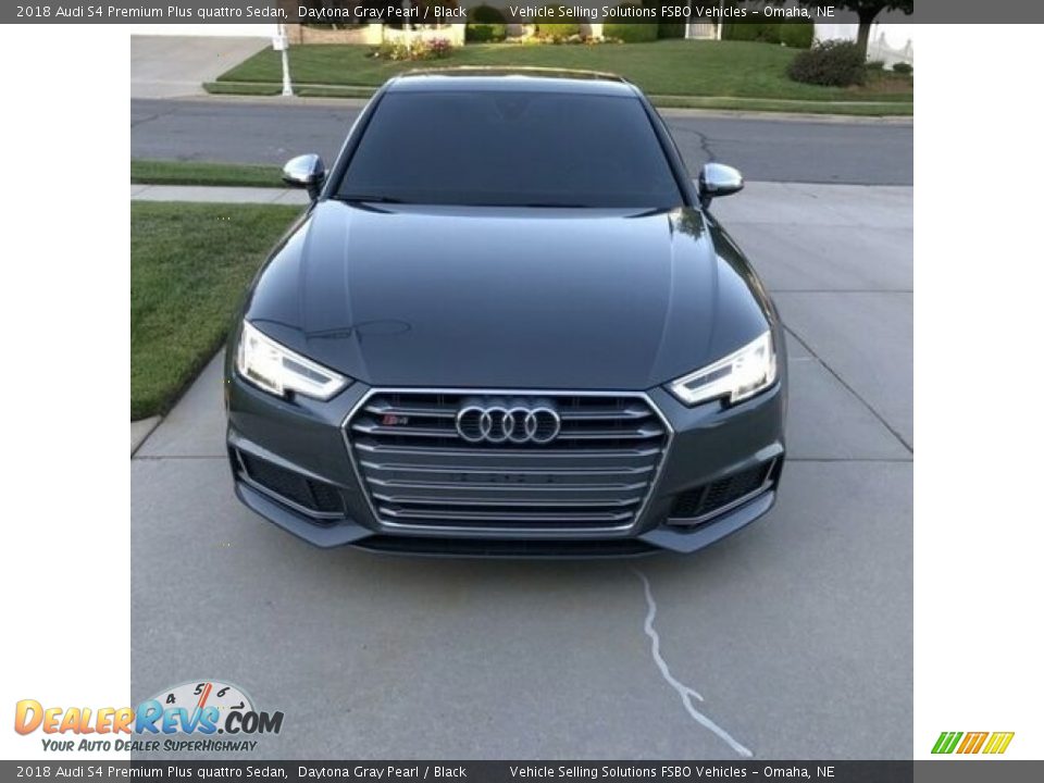 2018 Audi S4 Premium Plus quattro Sedan Daytona Gray Pearl / Black Photo #3