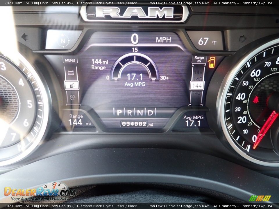 2021 Ram 1500 Big Horn Crew Cab 4x4 Diamond Black Crystal Pearl / Black Photo #17