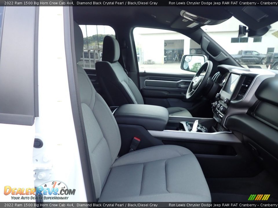 2022 Ram 1500 Big Horn Crew Cab 4x4 Diamond Black Crystal Pearl / Black/Diesel Gray Photo #11