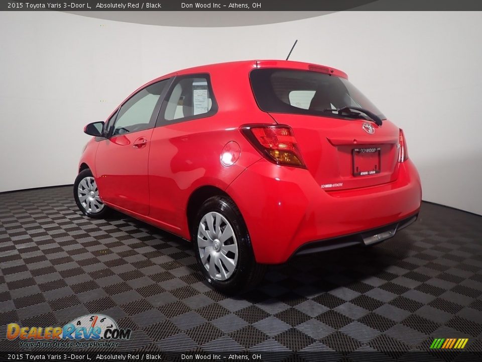 2015 Toyota Yaris 3-Door L Absolutely Red / Black Photo #10