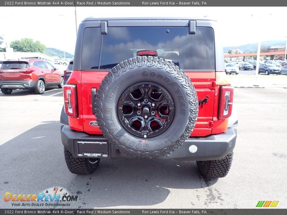 2022 Ford Bronco Wildtrak 4x4 4-Door Race Red / Medium Sandstone Photo #7