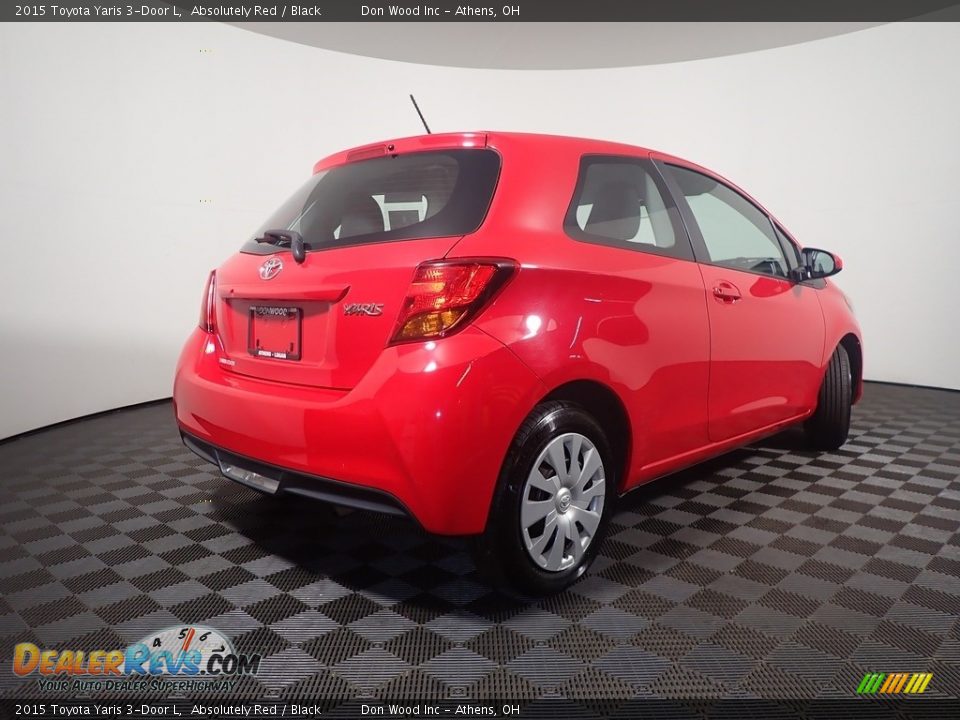 2015 Toyota Yaris 3-Door L Absolutely Red / Black Photo #15