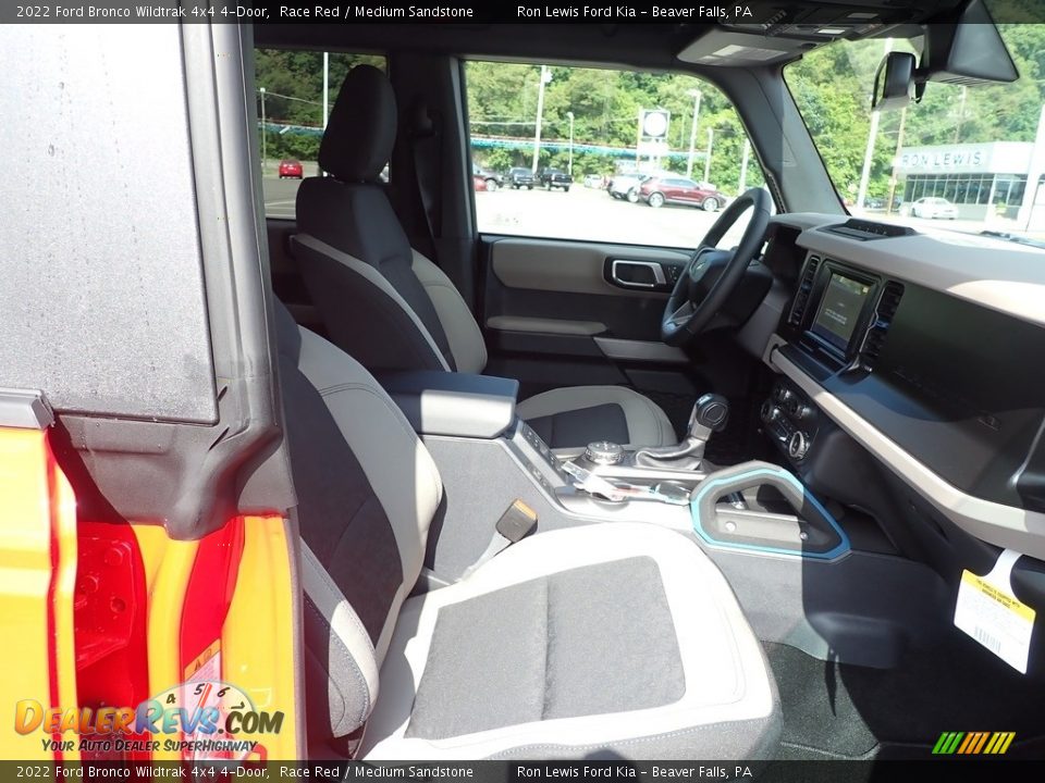 2022 Ford Bronco Wildtrak 4x4 4-Door Race Red / Medium Sandstone Photo #11