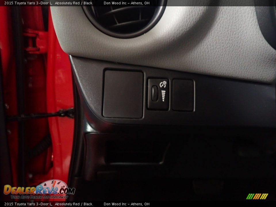 2015 Toyota Yaris 3-Door L Absolutely Red / Black Photo #28