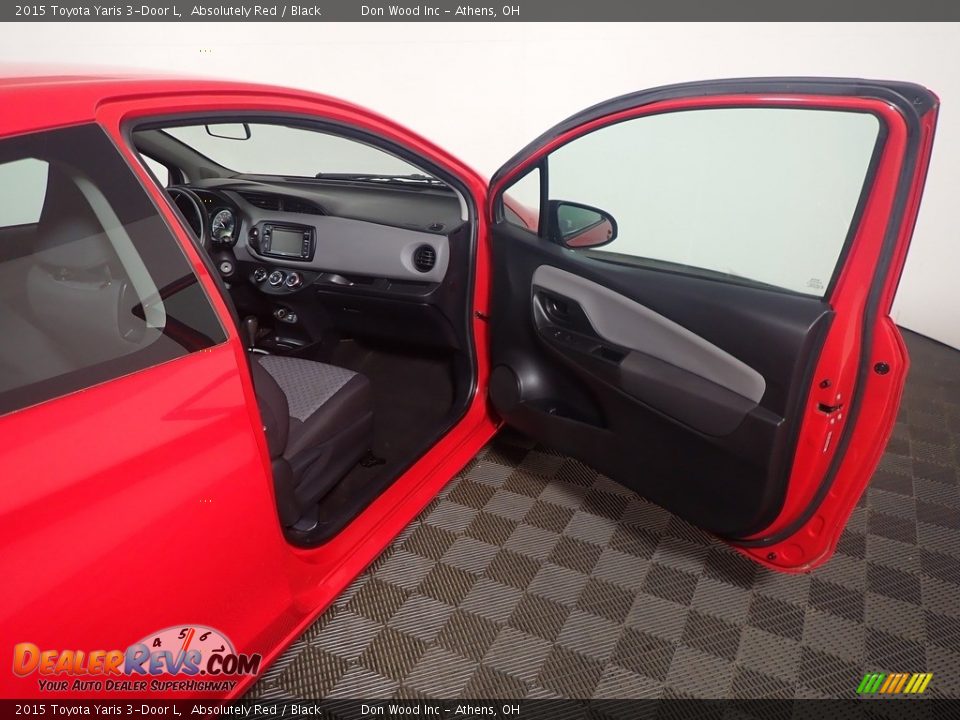 2015 Toyota Yaris 3-Door L Absolutely Red / Black Photo #30