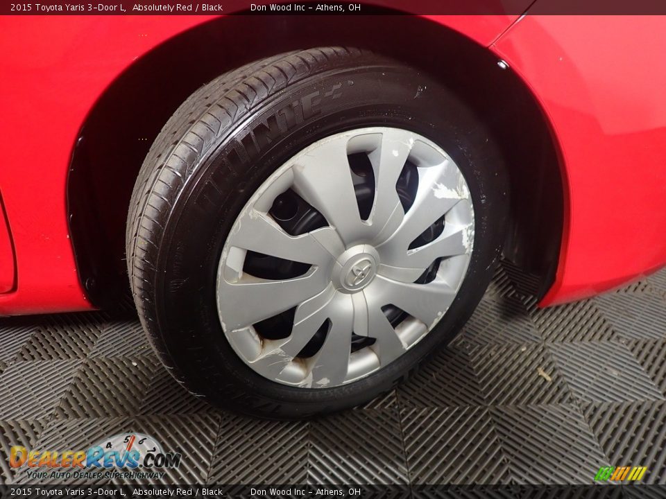 2015 Toyota Yaris 3-Door L Wheel Photo #33