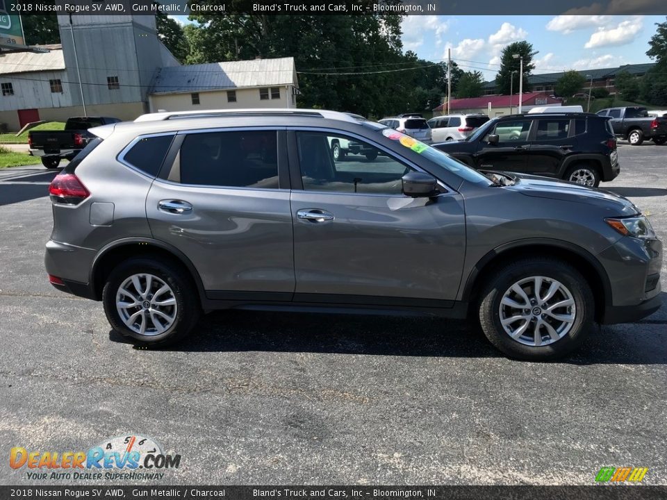 2018 Nissan Rogue SV AWD Gun Metallic / Charcoal Photo #5