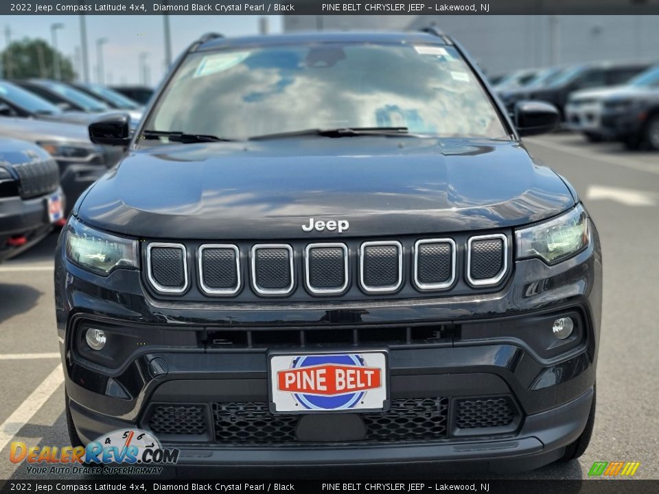 2022 Jeep Compass Latitude 4x4 Diamond Black Crystal Pearl / Black Photo #2