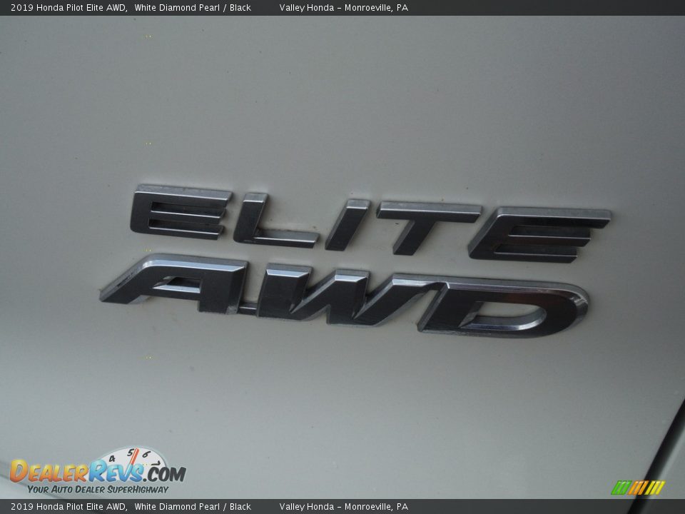 2019 Honda Pilot Elite AWD White Diamond Pearl / Black Photo #8