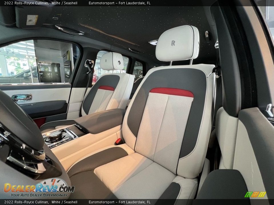 2022 Rolls-Royce Cullinan White / Seashell Photo #2