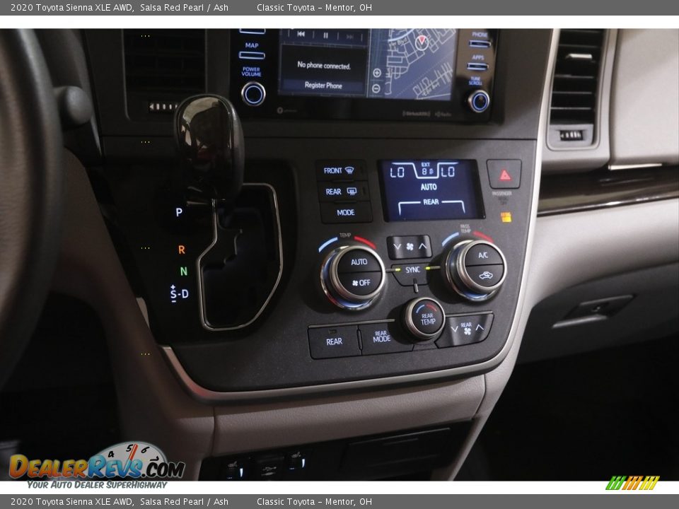 Controls of 2020 Toyota Sienna XLE AWD Photo #13