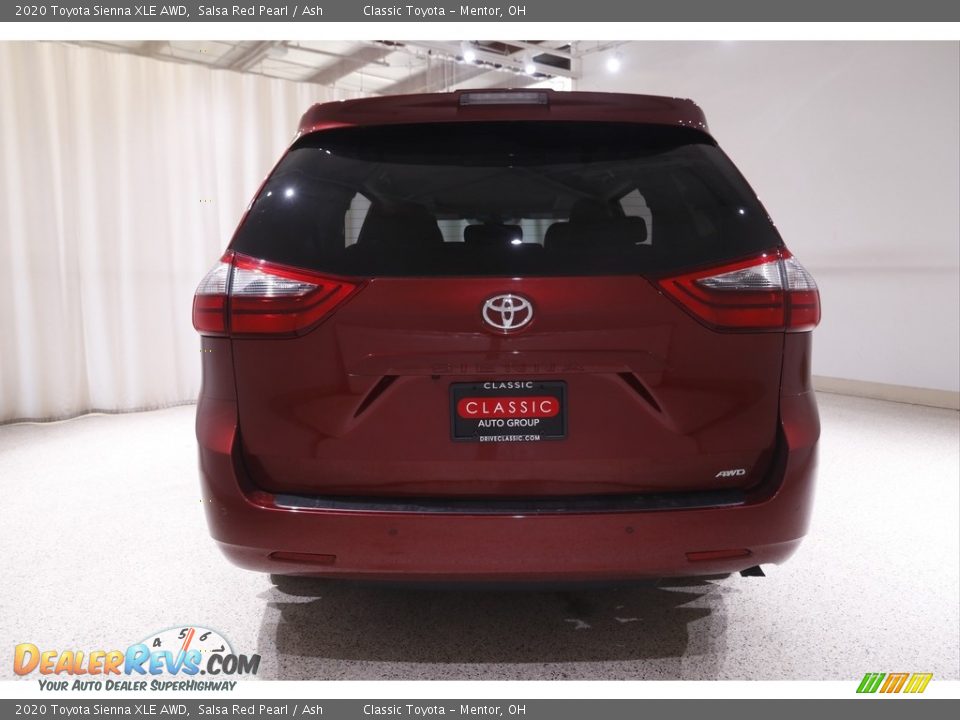 2020 Toyota Sienna XLE AWD Salsa Red Pearl / Ash Photo #21