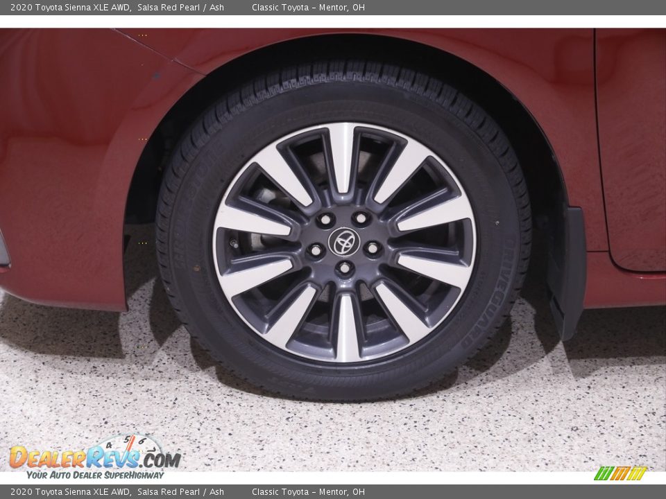 2020 Toyota Sienna XLE AWD Wheel Photo #23