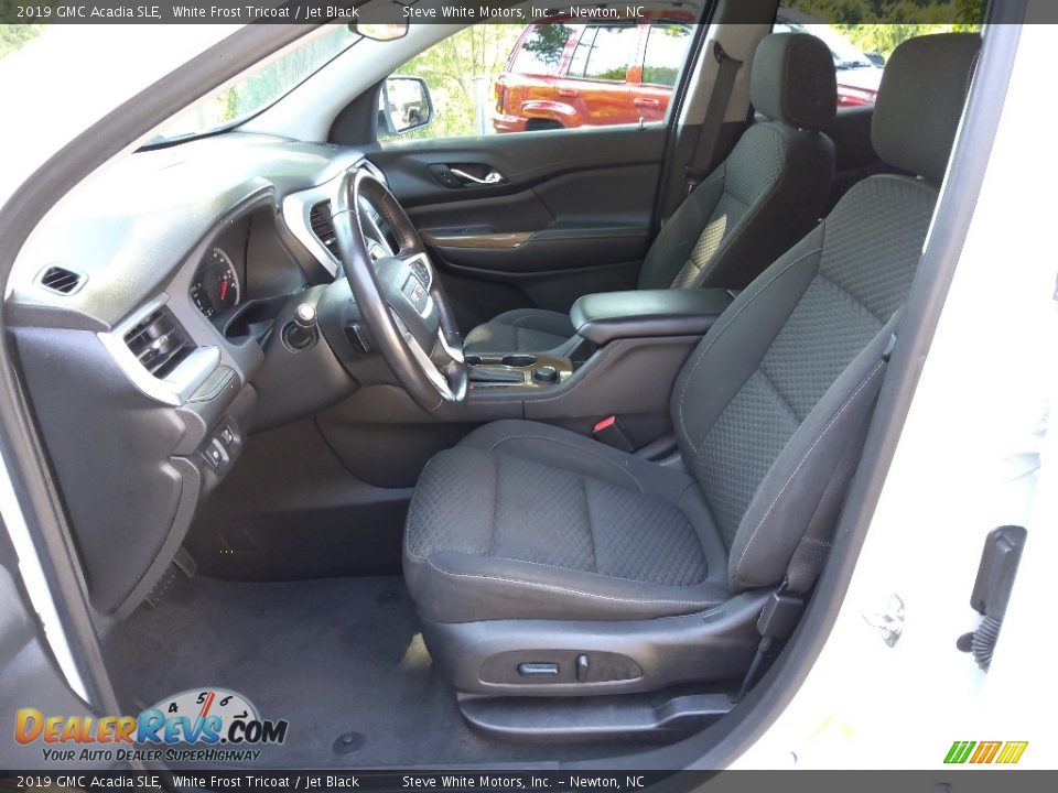 Front Seat of 2019 GMC Acadia SLE Photo #10