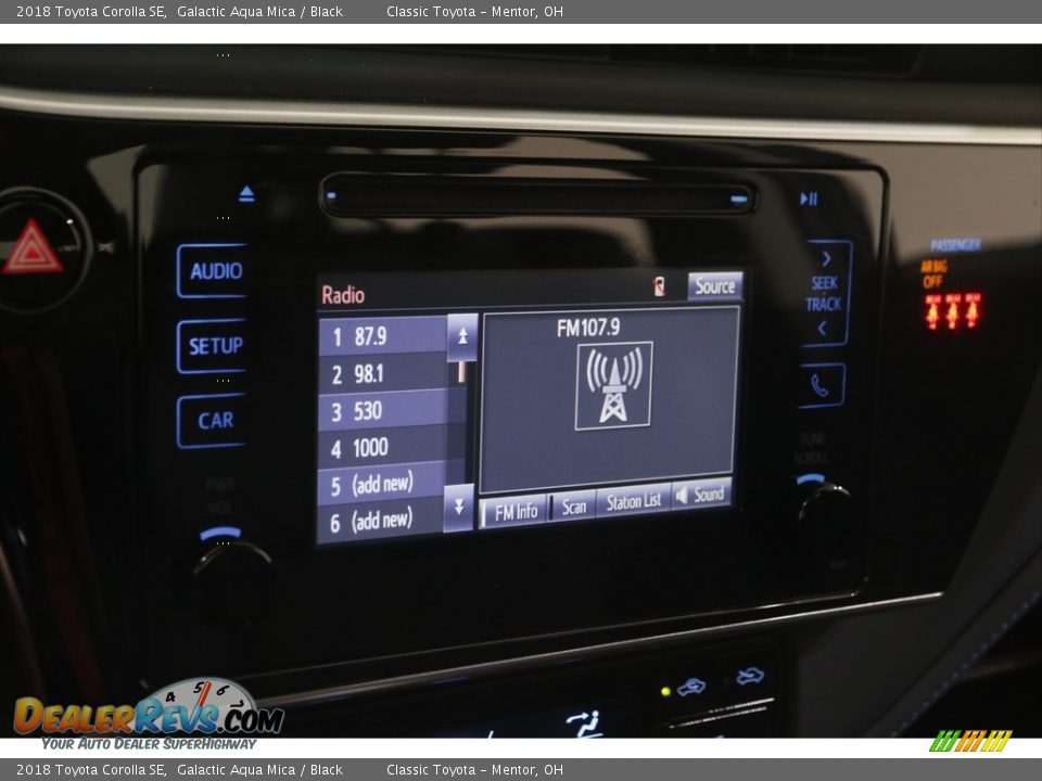 2018 Toyota Corolla SE Galactic Aqua Mica / Black Photo #10