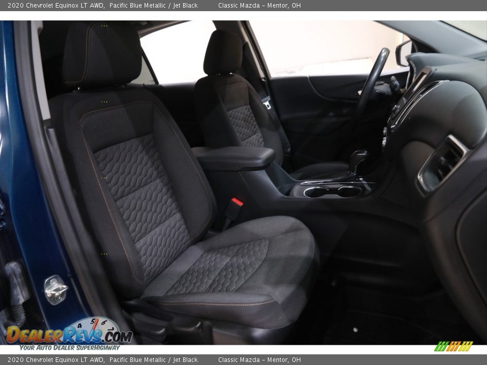 Front Seat of 2020 Chevrolet Equinox LT AWD Photo #14
