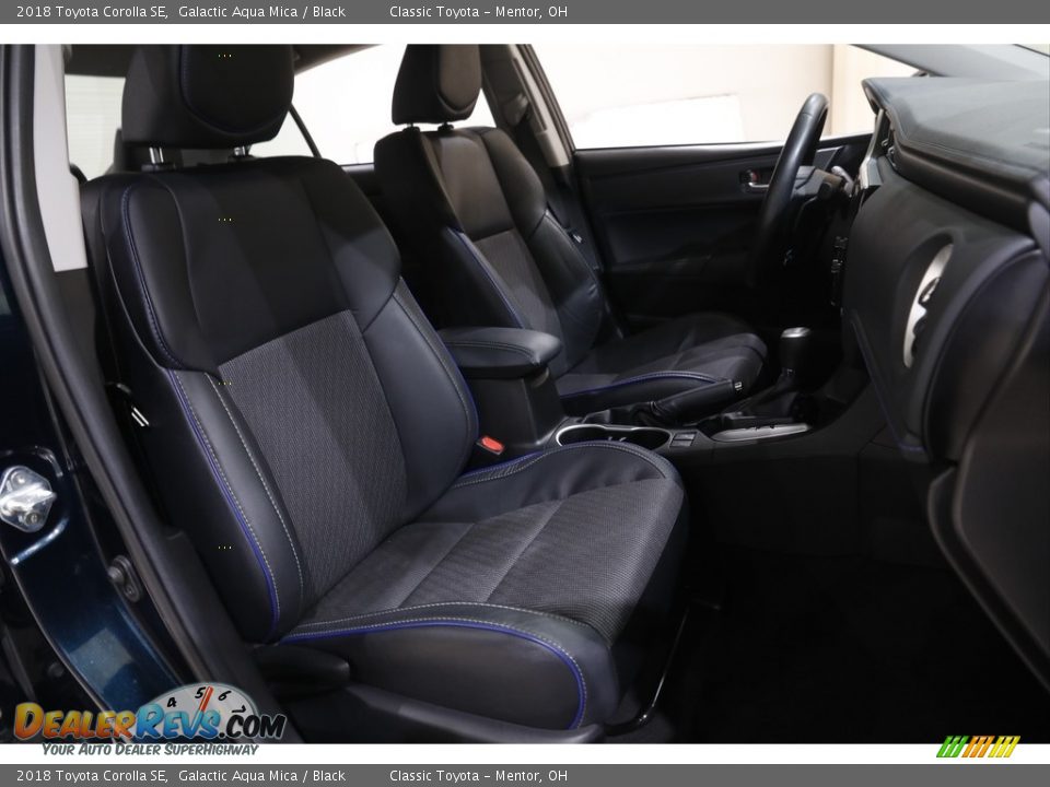 2018 Toyota Corolla SE Galactic Aqua Mica / Black Photo #15