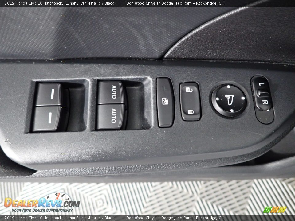 2019 Honda Civic LX Hatchback Lunar Silver Metallic / Black Photo #12