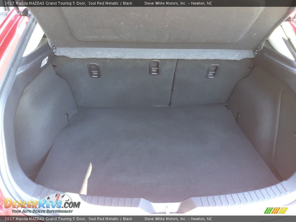 2017 Mazda MAZDA3 Grand Touring 5 Door Trunk Photo #14