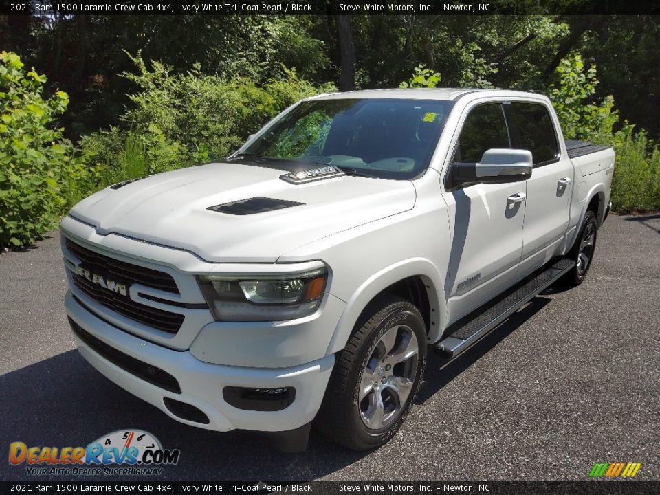 2021 Ram 1500 Laramie Crew Cab 4x4 Ivory White Tri-Coat Pearl / Black Photo #2