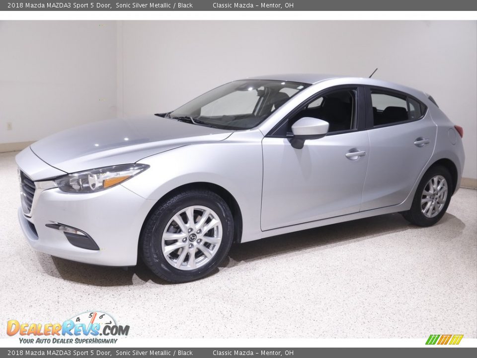 2018 Mazda MAZDA3 Sport 5 Door Sonic Silver Metallic / Black Photo #3