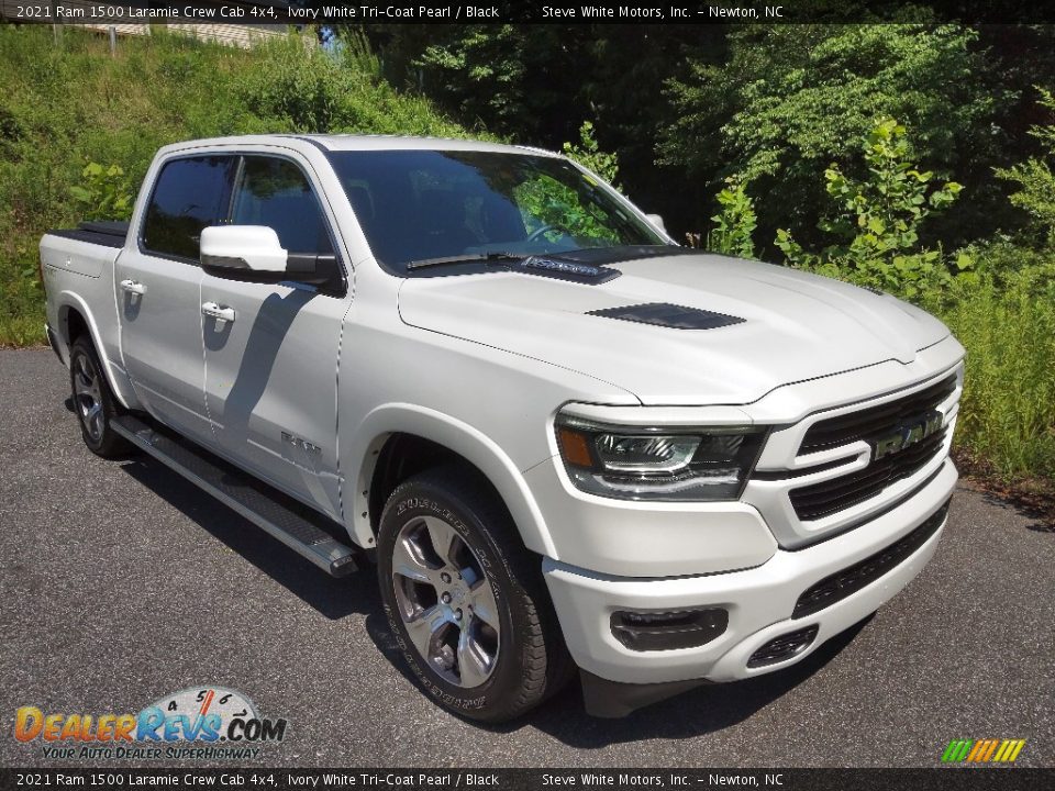2021 Ram 1500 Laramie Crew Cab 4x4 Ivory White Tri-Coat Pearl / Black Photo #4