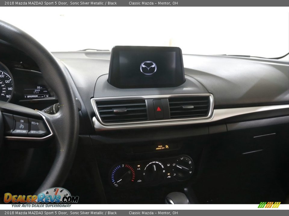 2018 Mazda MAZDA3 Sport 5 Door Sonic Silver Metallic / Black Photo #9