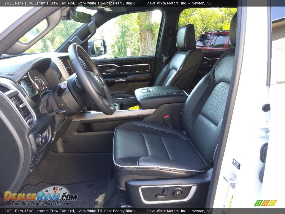 2021 Ram 1500 Laramie Crew Cab 4x4 Ivory White Tri-Coat Pearl / Black Photo #16