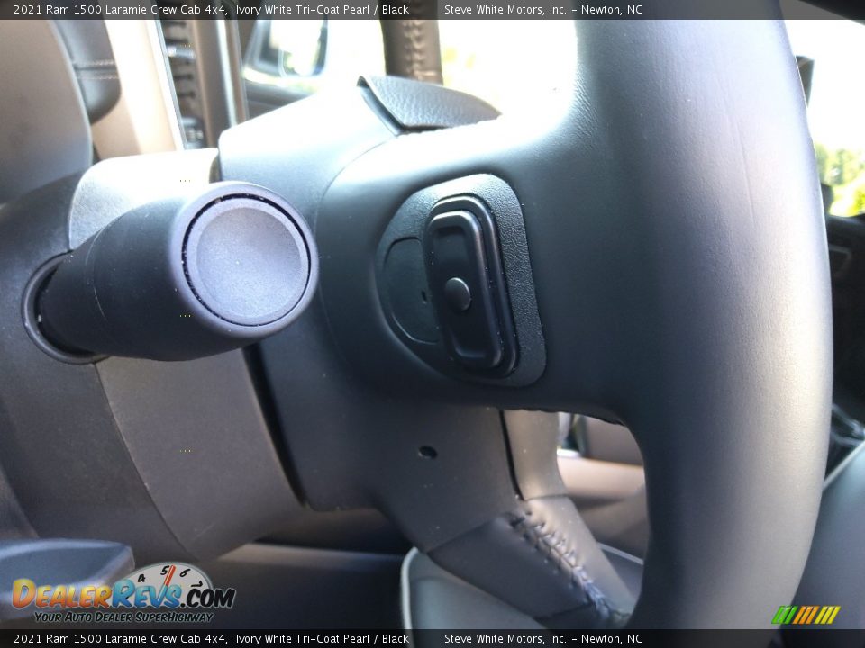 2021 Ram 1500 Laramie Crew Cab 4x4 Ivory White Tri-Coat Pearl / Black Photo #18