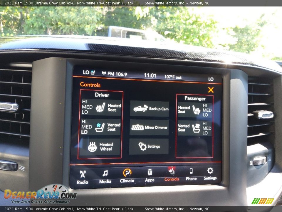 2021 Ram 1500 Laramie Crew Cab 4x4 Ivory White Tri-Coat Pearl / Black Photo #29