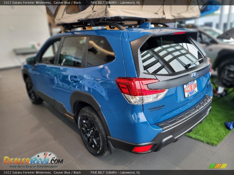 2022 Subaru Forester Wilderness Geyser Blue / Black Photo #8