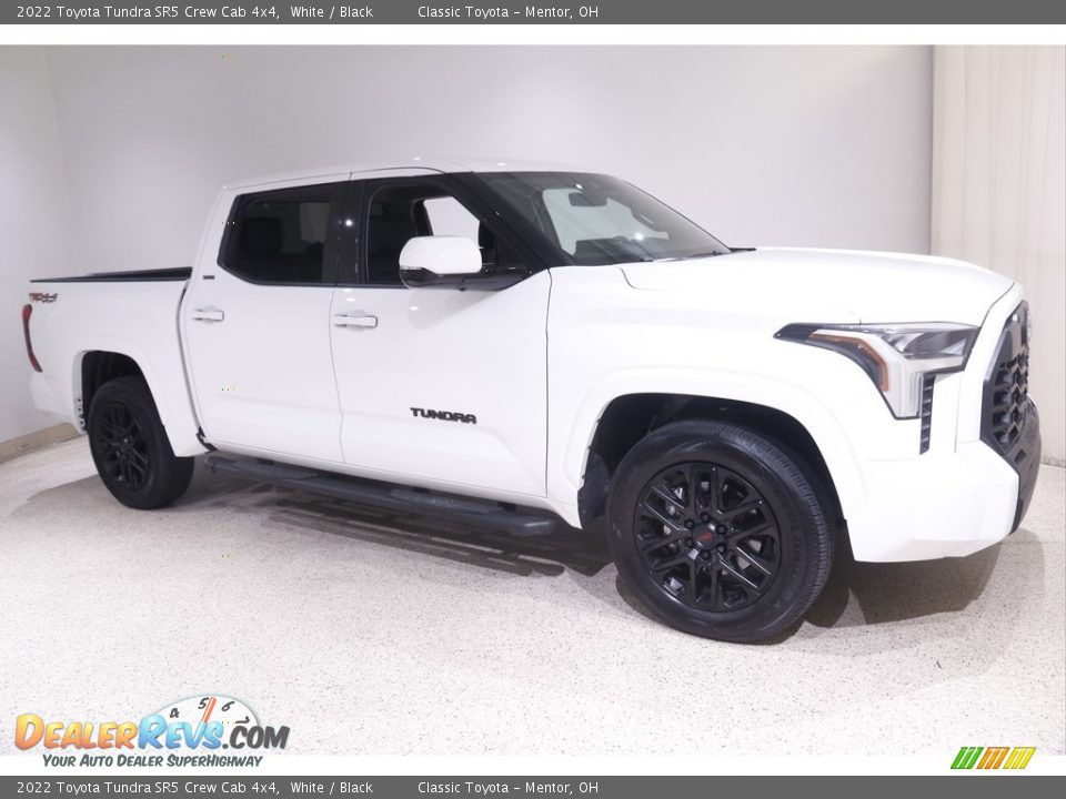 2022 Toyota Tundra SR5 Crew Cab 4x4 White / Black Photo #1