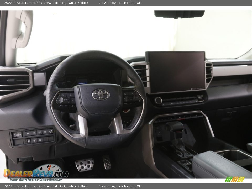 2022 Toyota Tundra SR5 Crew Cab 4x4 White / Black Photo #7