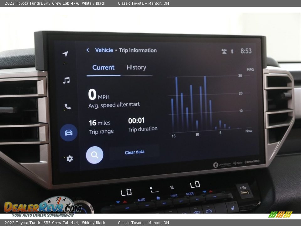 2022 Toyota Tundra SR5 Crew Cab 4x4 White / Black Photo #13