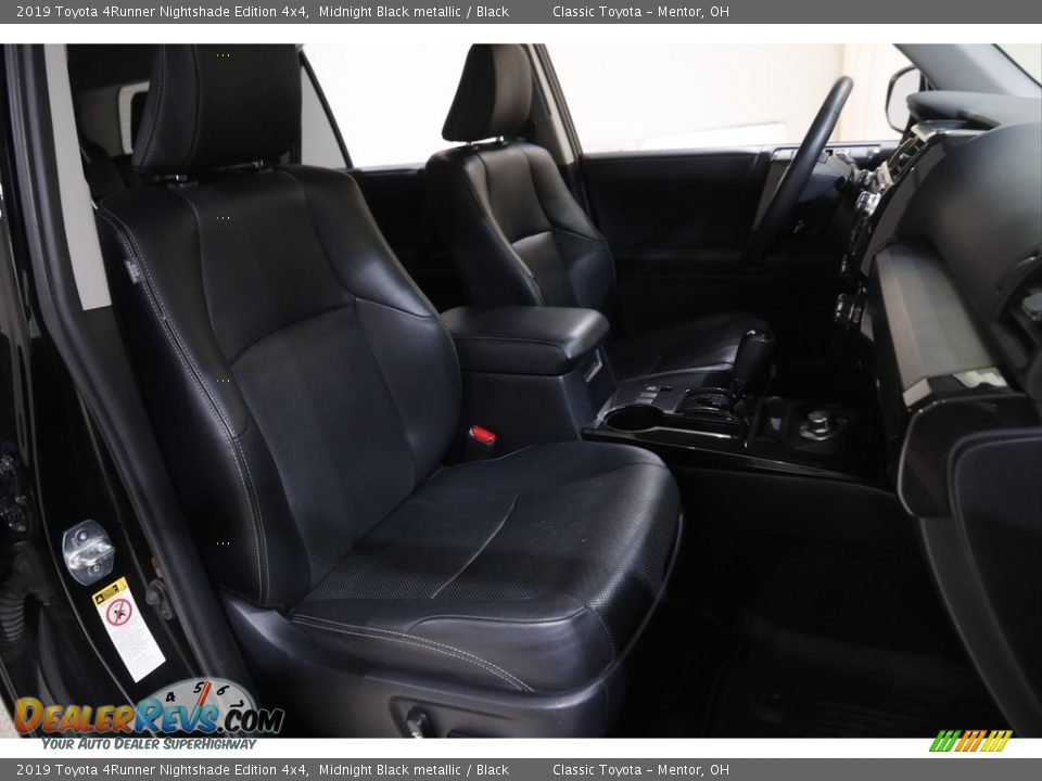2019 Toyota 4Runner Nightshade Edition 4x4 Midnight Black metallic / Black Photo #18