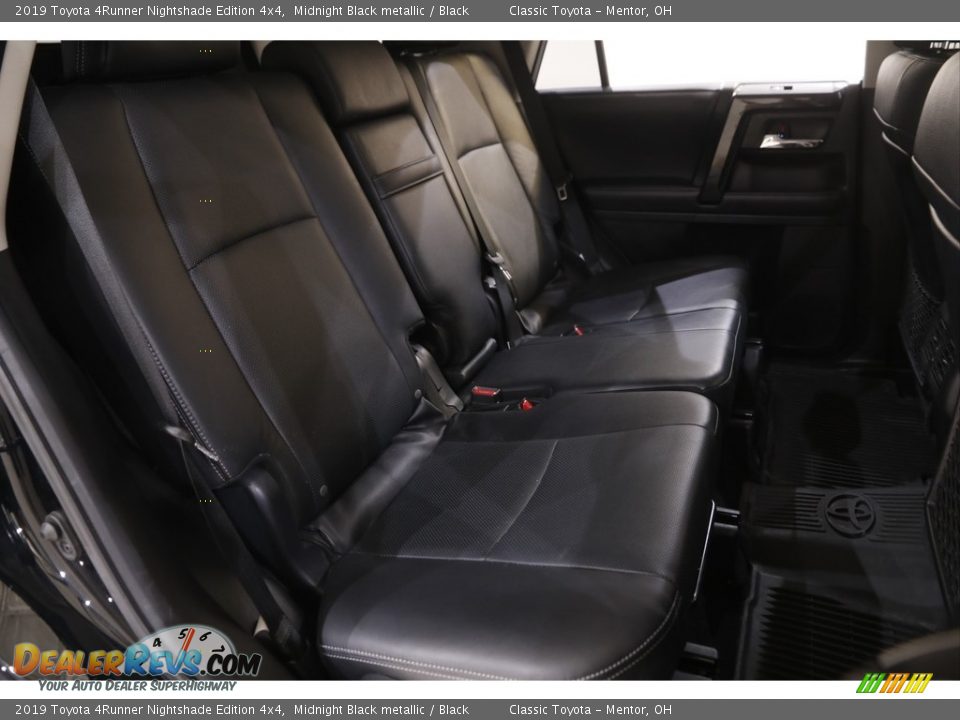 2019 Toyota 4Runner Nightshade Edition 4x4 Midnight Black metallic / Black Photo #19