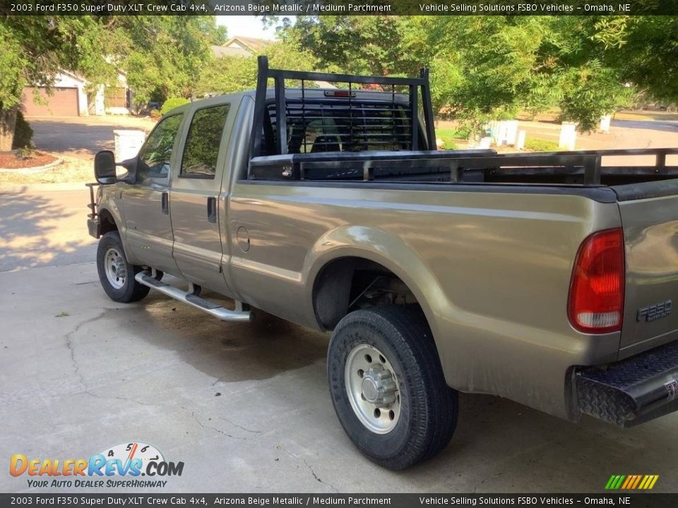 2003 Ford F350 Super Duty XLT Crew Cab 4x4 Arizona Beige Metallic / Medium Parchment Photo #3