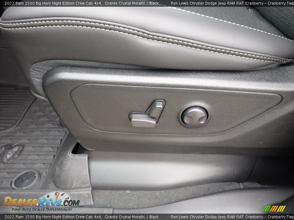 2022 Ram 1500 Big Horn Night Edition Crew Cab 4x4 Granite Crystal Metallic / Black Photo #19