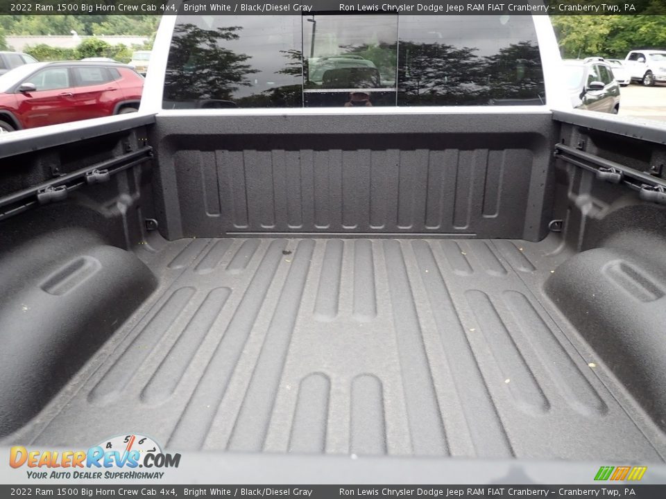 2022 Ram 1500 Big Horn Crew Cab 4x4 Bright White / Black/Diesel Gray Photo #5